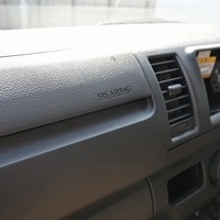 6345　【内装架装車クラシックギアDX】令和8年式 ハイエースバン DX 2WD 2,000㏄ ガソリン車 走行18キロのサムネイル