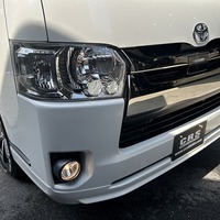 6893.平成31年式 ハイエース スーパーGL ダークプライムⅡ 2WD 2,800cc ディーゼル車 走行4.1万キロ 車検令和9年3月のサムネイル