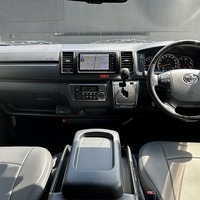 6893.平成31年式 ハイエース スーパーGL ダークプライムⅡ 2WD 2,800cc ディーゼル車 走行4.1万キロ 車検令和9年3月のサムネイル