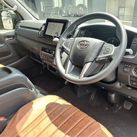6958.令和8年式 9型ハイエースバン スーパーGL 2WD 2,800cc ディーゼル車 走行5キロ 新車未登録のサムネイル