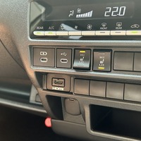 6958.令和8年式 9型ハイエースバン スーパーGL 2WD 2,800cc ディーゼル車 走行5キロ 新車未登録のサムネイル