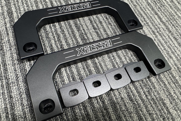 【CRS福岡】F-005　ビレットアシストグリップ ハイエース用　ブラック　美品のサムネイル