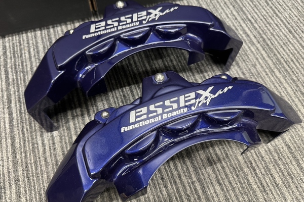 【CRS福岡】F-006　200系ハイエース　キャリパーカバーVer.III　特注色　新品未使用のサムネイル