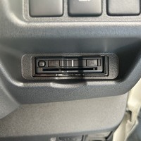 6173.令和8年式 ハイエースバン DX 2WD 2,000cc ガソリン車 走行7キロ 新車未登録のサムネイル