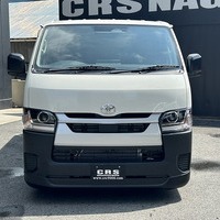 6808.令和8年式 ハイエースバン DX 2WD 2,800cc ディーゼル車 走行8キロ 新車未登録のサムネイル