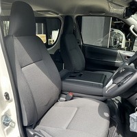 6808.令和8年式 ハイエースバン DX 2WD 2,800cc ディーゼル車 走行8キロ 新車未登録のサムネイル