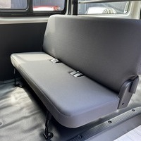 6808.令和8年式 ハイエースバン DX 2WD 2,800cc ディーゼル車 走行8キロ 新車未登録のサムネイル