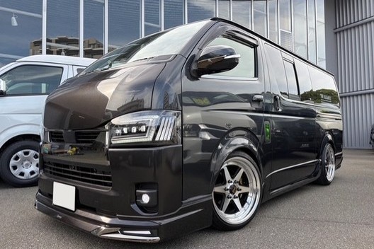 CRS福岡　定番必需品アイテムから車中泊が楽しめるアイテム・最後にはガラッとイメチェンフェイスチェンジを紹介！サムネイル