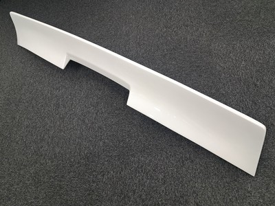 【CRS横浜】アウトレットパーツ　200系ハイエース標準　ビーキャス　ダックテール中古品