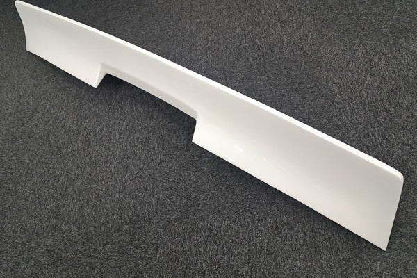 【CRS横浜】アウトレットパーツ　200系ハイエース標準　ビーキャス　ダックテール中古品のサムネイル