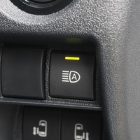 6930【新型】9型ハイエース スーパーGL ダークプライムⅡ 2WD 2,000cc (ガソリン車) 5人乗車 20kmのサムネイル