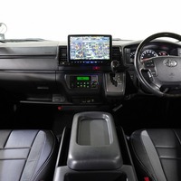 7190 平成28年式 ハイエース スーパーGL ダークプライム  2WD 2,000cc (ガソリン車)  2/5人乗車 8.8万kmのサムネイル