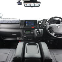 7106　令和4年式　ハイエース　スーパーGL　ダークプライムⅡ　4WD　2800cc　ディーゼル車　5人乗り　5.0万kmのサムネイル
