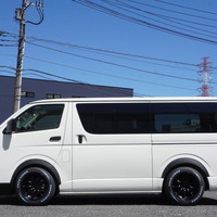 6781　オリジナルコントラストPKG　ハイエース　DX　2WD　2800cc　ディーゼル車　6人乗りのサムネイル