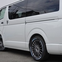 6923【新型】9型ハイエース スーパーGL  2WD 2,800cc (ディーゼル) 5人乗車 23kmのサムネイル