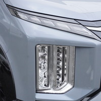 6457　令和8年式　デリカD:5　P　4WD　2200cc　ディーゼル車　登録済未使用　7人乗り　20kmのサムネイル