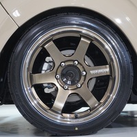6955 9型ハイエース スーパーGL   2WD 2,800CC ディーゼル車 1ナンバー 2/5人乗りのサムネイル