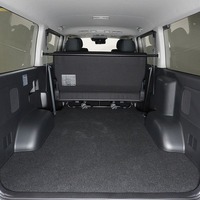 6990 令和8年式 ハイエース スーパーGL   2WD 2,800cc (ディーゼル車)  2/5人乗車 100km 車検:令和10年8月10日のサムネイル