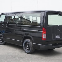 6337 令和8年式 ハイエース DX  2WD 2,000cc (ガソリン車)  3/6人乗車 130km 車検:令和10年7月13日のサムネイル