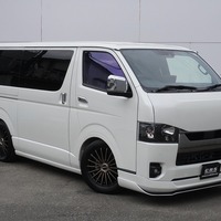 6257 令和7年式 ハイエース スーパーGL ダークプライムS  2WD 2,800cc (ディーゼル車)  2/5人乗車 0.2万km 車検:令和9年12月11日のサムネイル