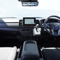 6941　オリジナルPKG　ハイエース　スーパーGL　2WD　2800cc　ディーゼル車　5人乗りのサムネイル