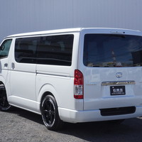 6867　オリジナルPKG　ハイエース　スーパーGL　ダークプライムⅡ　2WD　2800cc　ディーゼル車　5人乗りのサムネイル