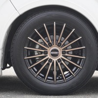 6257 令和7年式 ハイエース スーパーGL ダークプライムS  2WD 2,800cc (ディーゼル車)  2/5人乗車 0.2万km 車検:令和9年12月11日のサムネイル