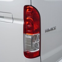 6885 【新型】ハイエース ワゴンGL 2WD 2,700cc (ガソリン) 10人乗車 31kmのサムネイル