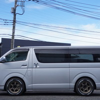 7083　平成18年式　ハイエース　スーパーGL　2WD　2000cc　ガソリン車　5人乗り　2.9万kmのサムネイル