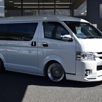 6889　令和1年式 ハイエースバン ワイドボディ 50TH ANNIVERSARY LIMITED 2WD 2,700cc(ガソリン車) 2/5人乗車 5万kmのサムネイル