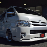 6889　令和1年式 ハイエースバン ワイドボディ 50TH ANNIVERSARY LIMITED 2WD 2,700cc(ガソリン車) 2/5人乗車 5万kmのサムネイル