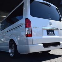 6917　9型ハイエースバン スーパーGL 2WD 2800cc ディーゼル 2/5人乗りのサムネイル