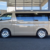 6956　9型ハイエースバン スーパーGL アースカラーパッケージ 2WD 2,800cc ディーゼル 2/5人乗りのサムネイル