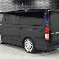 7192 平成27年式 ハイエース スーパーGL ダークプライム  2WD 2,000cc (ガソリン車)  2/5人乗車 10.4万kmのサムネイル