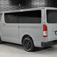 6989 9型ハイエース スーパーGL   2WD 2,800CC ディーゼル車 4ナンバー 2/5人乗りのサムネイル