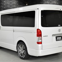 6517 9型ハイエース ワゴンGL  2WD 2,700CC ガソリン車 3ナンバー 10人乗りのサムネイル