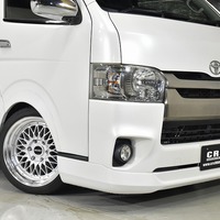 7190 平成28年式 ハイエース スーパーGL ダークプライム  2WD 2,000cc (ガソリン車)  2/5人乗車 8.8万kmのサムネイル