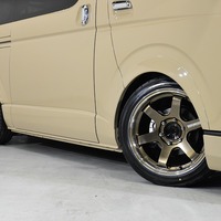 6955 9型ハイエース スーパーGL   2WD 2,800CC ディーゼル車 1ナンバー 2/5人乗りのサムネイル