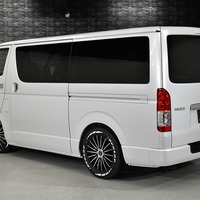 6936 9型ハイエース スーパーGL   2WD 2,800CC ディーゼル車 4ナンバー 2/5人乗りのサムネイル
