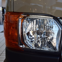 6956　9型ハイエースバン スーパーGL アースカラーパッケージ 2WD 2,800cc ディーゼル 2/5人乗りのサムネイル