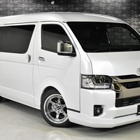 6849 9型ハイエース スーパーGL ダークプライムⅡ  2WD 2,800CC ディーゼル車 1ナンバー 2/5人乗りのサムネイル