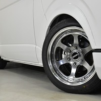 6849 9型ハイエース スーパーGL ダークプライムⅡ  2WD 2,800CC ディーゼル車 1ナンバー 2/5人乗りのサムネイル