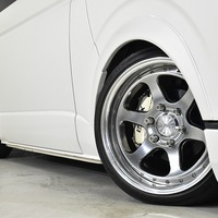 7142 令和1年式 ハイエース スーパーGL ダークプライムⅡ  2WD 2,800cc (ディーゼル車)  2/5人乗車 5.0万kmのサムネイル