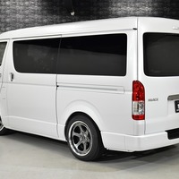 6849 9型ハイエース スーパーGL ダークプライムⅡ  2WD 2,800CC ディーゼル車 1ナンバー 2/5人乗りのサムネイル