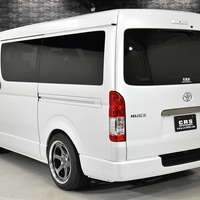 6849 9型ハイエース スーパーGL ダークプライムⅡ  2WD 2,800CC ディーゼル車 1ナンバー 2/5人乗りのサムネイル