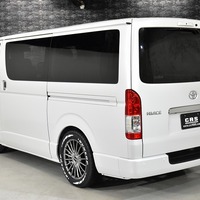 6935 9型ハイエース スーパーGL   2WD 2,800CC ディーゼル車 4ナンバー 2/5人乗りのサムネイル