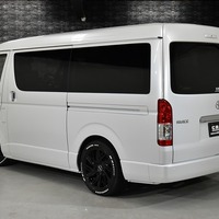 6446 9型ハイエース ワゴンGL  ベッドキットⅤ Type.Ⅱ 2WD 2,700CC ガソリン車 3ナンバー 10人乗りのサムネイル