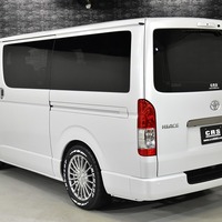 6934 9型ハイエース スーパーGL ダークプライムⅡ  2WD 2,000CC ガソリン車 4ナンバー 2/5人乗りのサムネイル