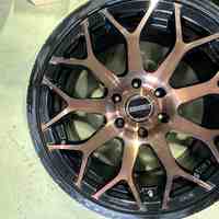 「CRS名古屋」アウトレットタイヤ　ESSEX　MESH　225/35R20　90W　レッドのサムネイル