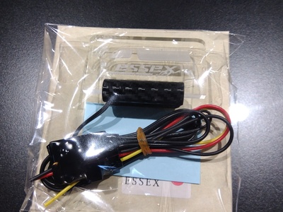【CRS 名古屋】Ｎ0005アウトレット商品　アクリルセキュリティプレート　ピンク　ナローロゴ　ハイエース標準ボディ用